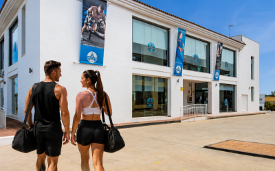 Cómo entrenar en verano en Sotogrande sin perder rendimiento